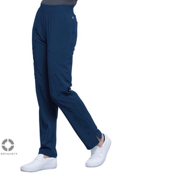 Petite Mid-rise Tapered Leg Scrub Pant (Navy) - Picture 4 of 5